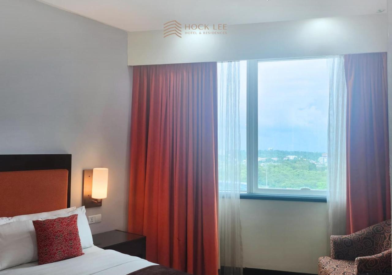 Hock Lee Hotel & Residences Кучинг Екстериор снимка