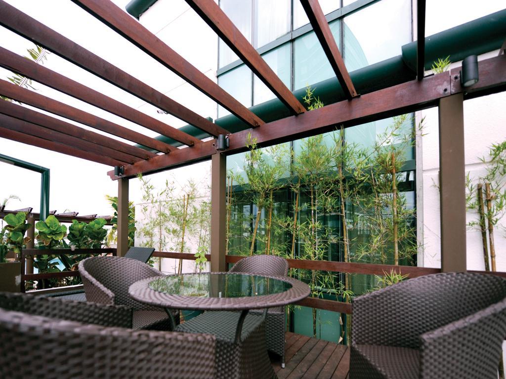 Hock Lee Hotel & Residences Кучинг Екстериор снимка