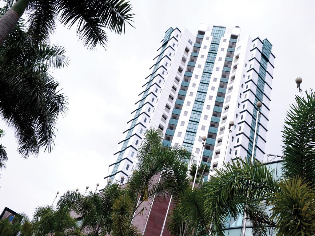 Hock Lee Hotel & Residences Кучинг Екстериор снимка